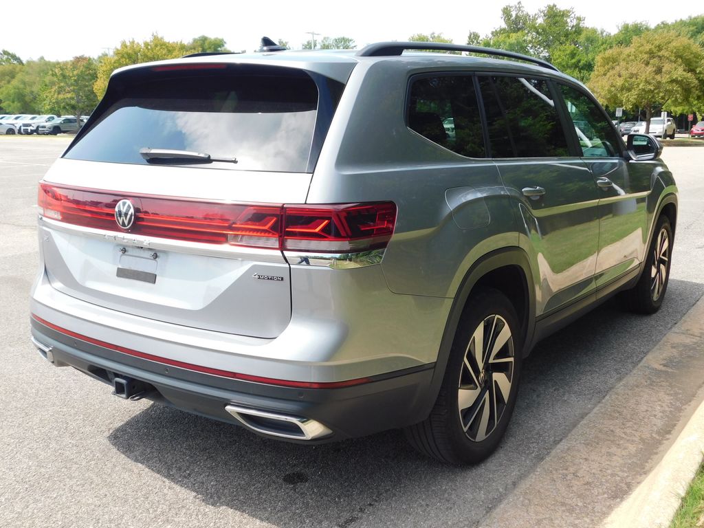 Thumbnail: 2024 Volkswagen Atlas - 10
