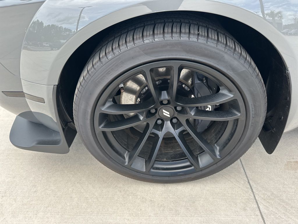 2023 Destroyer Gray Clearcoat Dodge Challenger R/T Scat Pack Widebody RWD Coupe