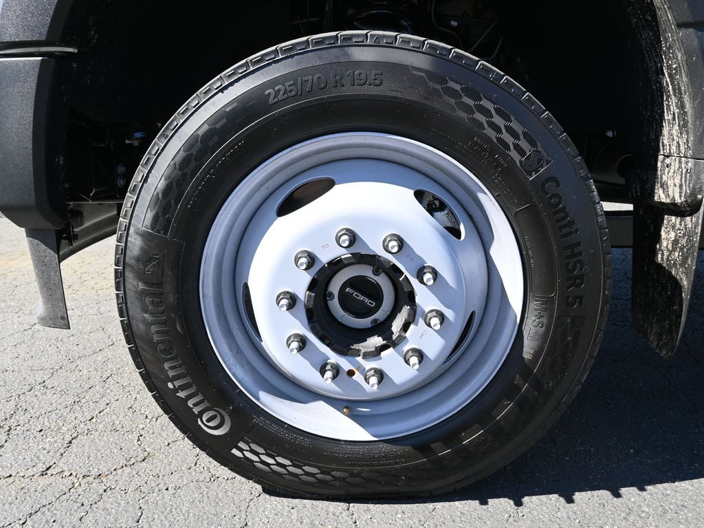 2024 Ford F-450 Super Duty 