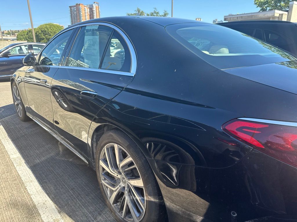 Thumbnail: 2026 Mercedes-Benz E-Class - 4