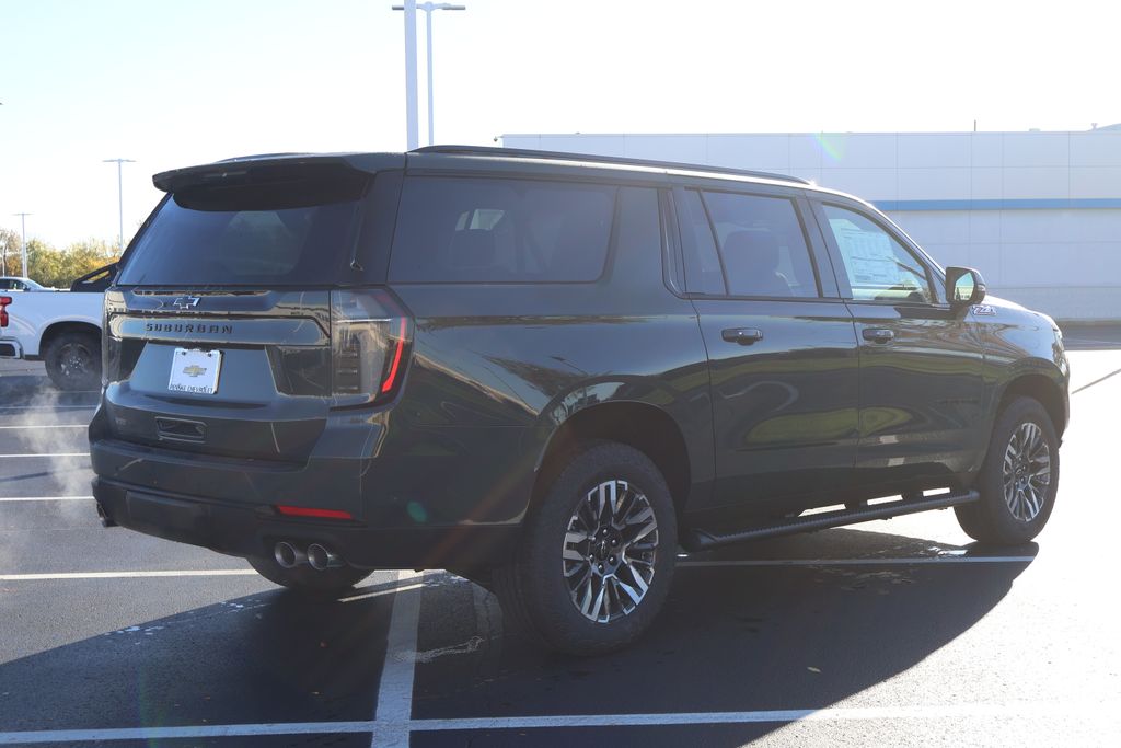 Thumbnail: 2026 Chevrolet Suburban - 8