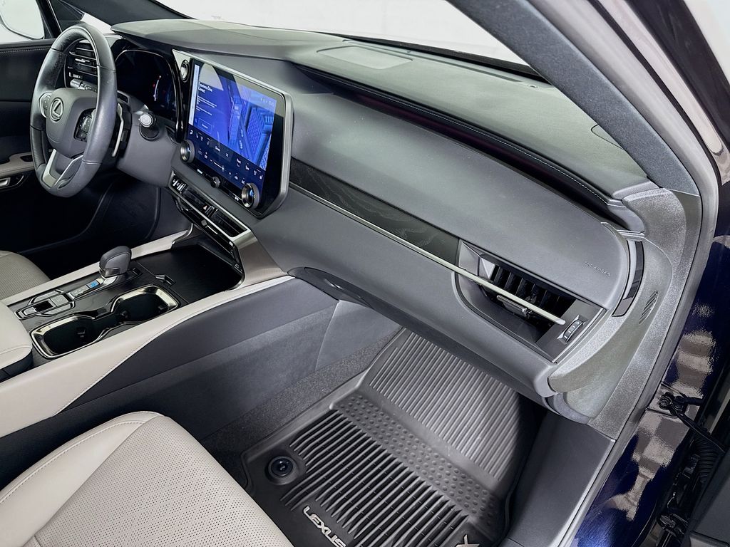 Thumbnail: 2023 Lexus RX - 31