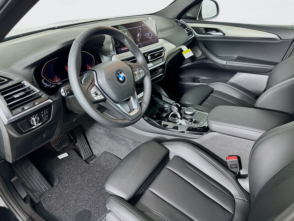 2025 BMW X4 xDrive30i 9