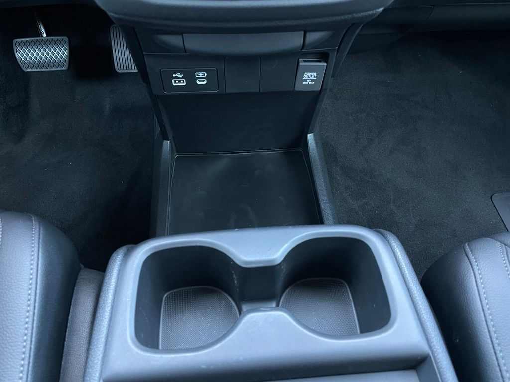 Thumbnail: 2027 Honda Odyssey - 19