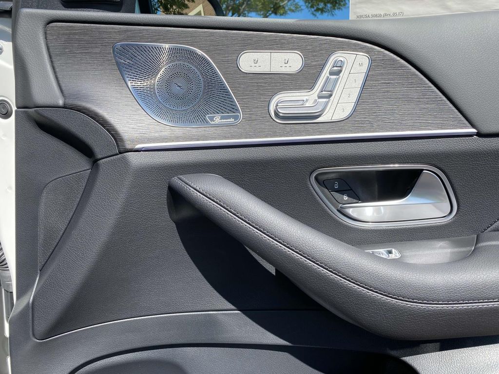 2025 Mercedes-Benz GLE 350 11