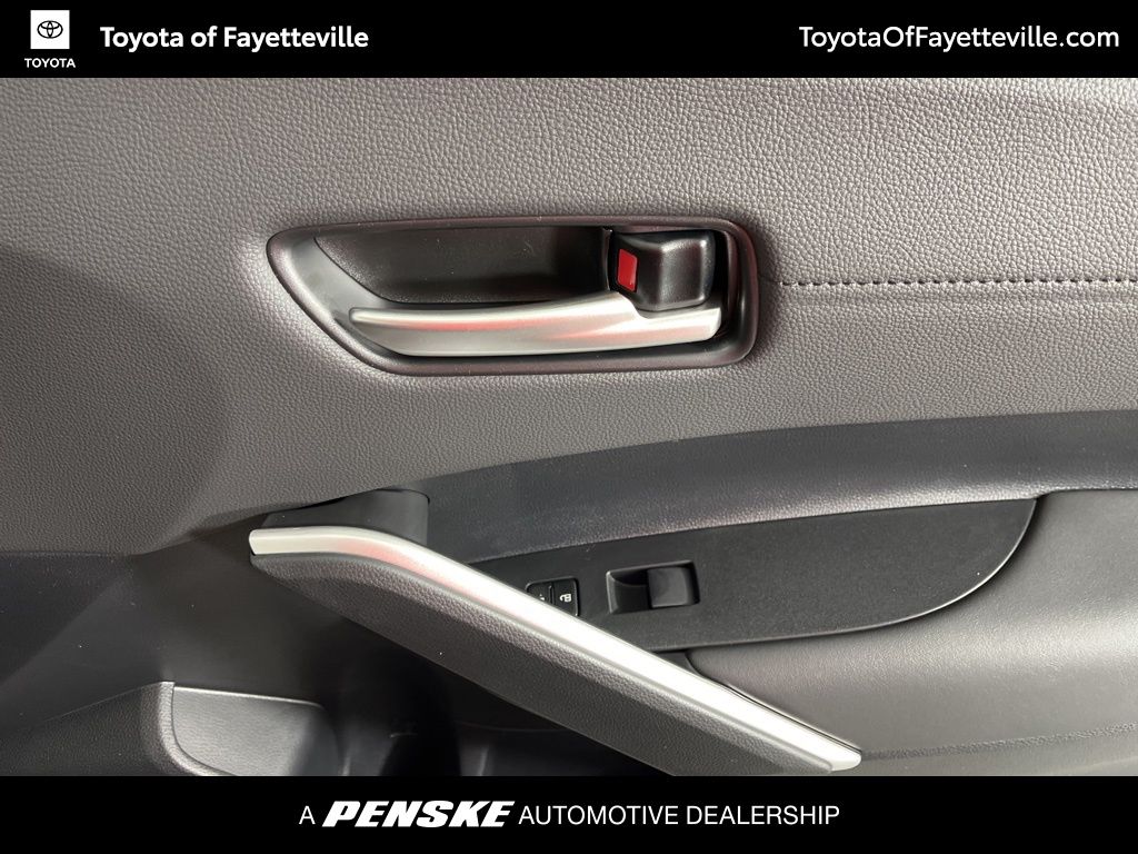 Thumbnail: 2026 Toyota Corolla Cross - 10