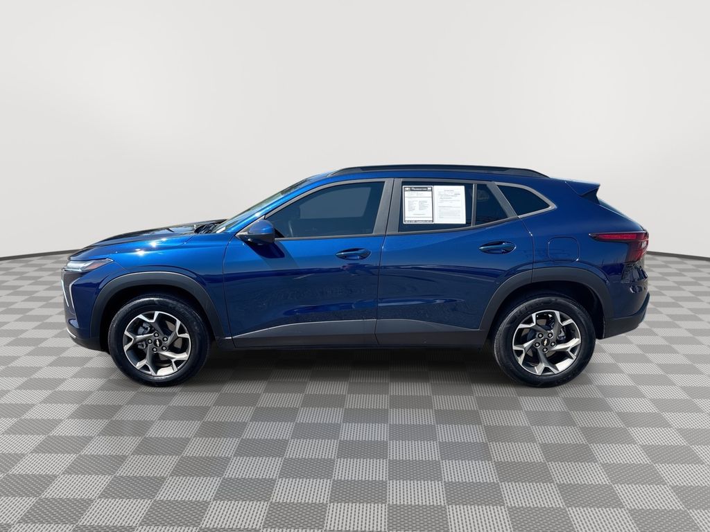 Used 2024 Chevrolet Trax SUV