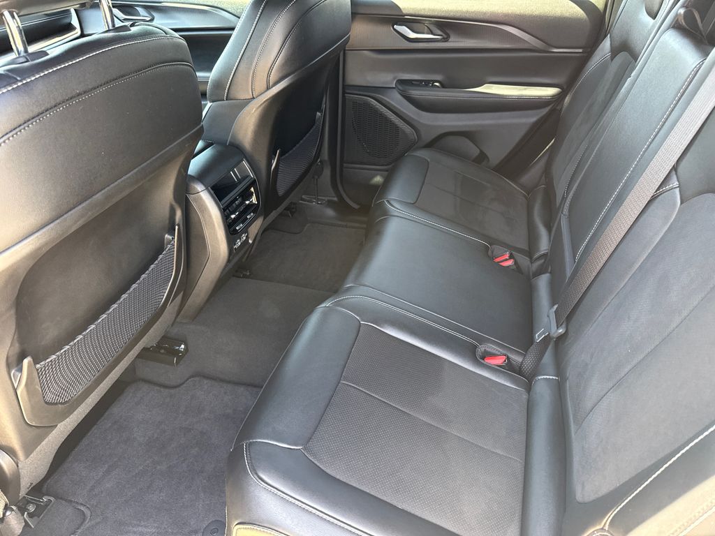 Used 2024 Jeep Grand Cherokee SUV