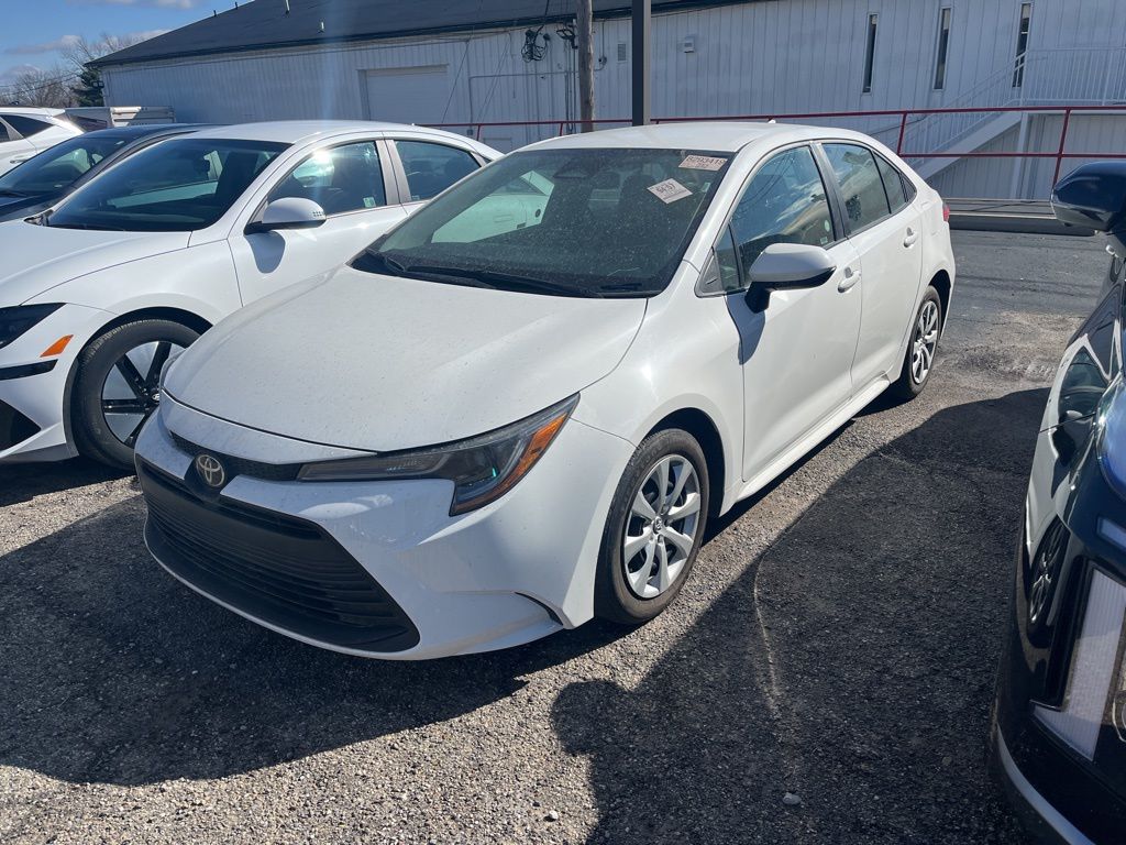 2024 Toyota Corolla LE FWD