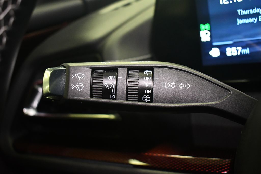 Thumbnail: 2025 Chevrolet Traverse - 20