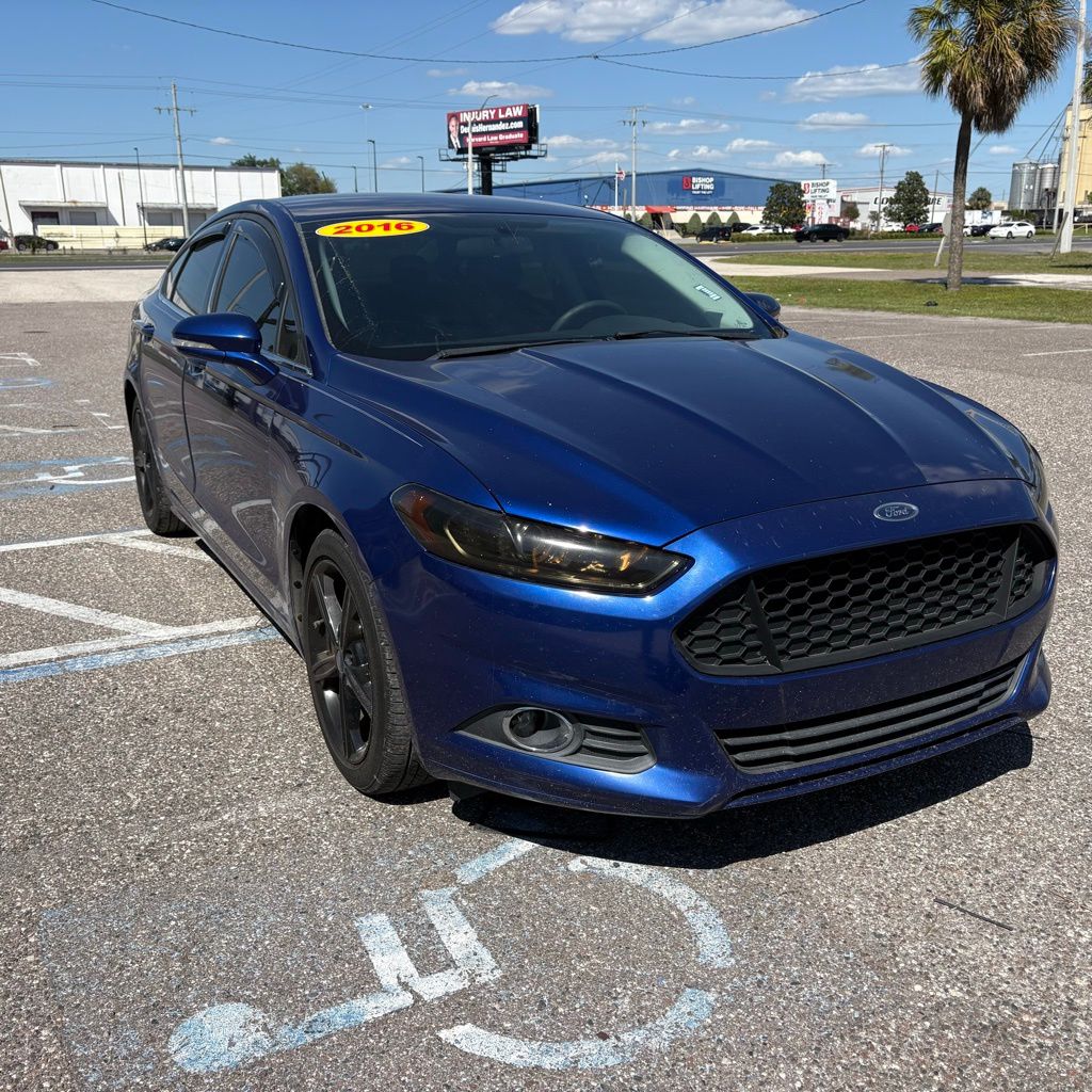 2016 Ford Fusion SE