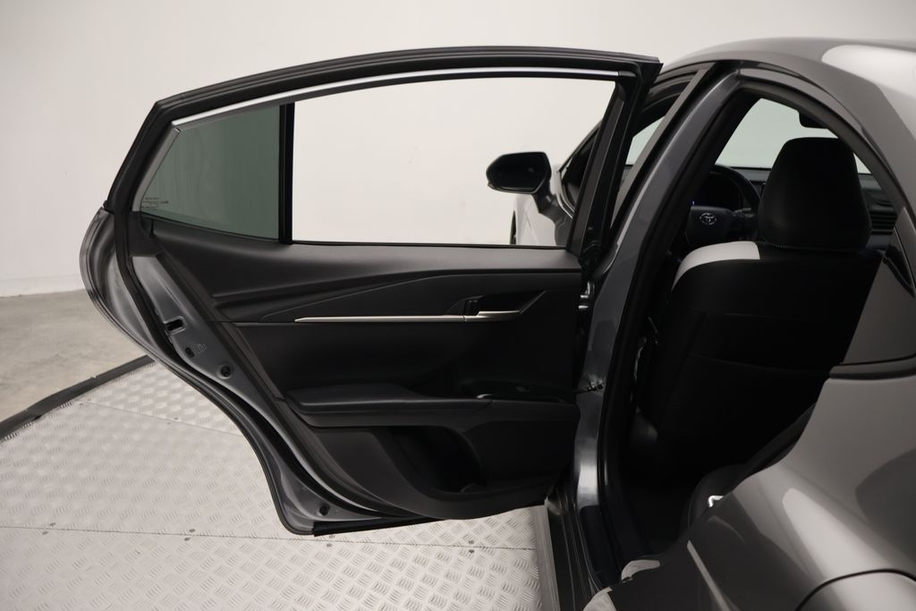 Thumbnail: 2025 Toyota Camry - 21
