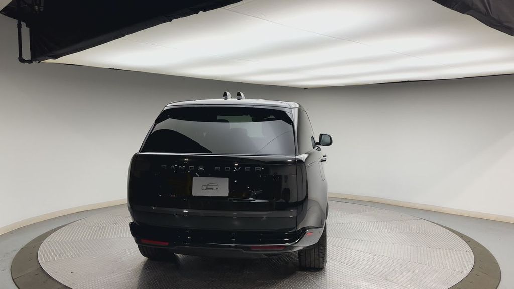 Thumbnail: 2025 Land Rover Range Rover - 3