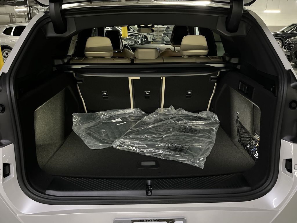 Thumbnail: 2026 BMW X3 - 23