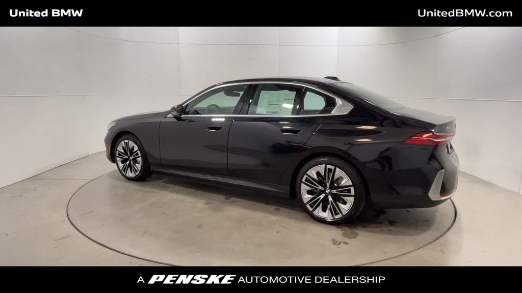 2025 BMW i5 eDrive40 6