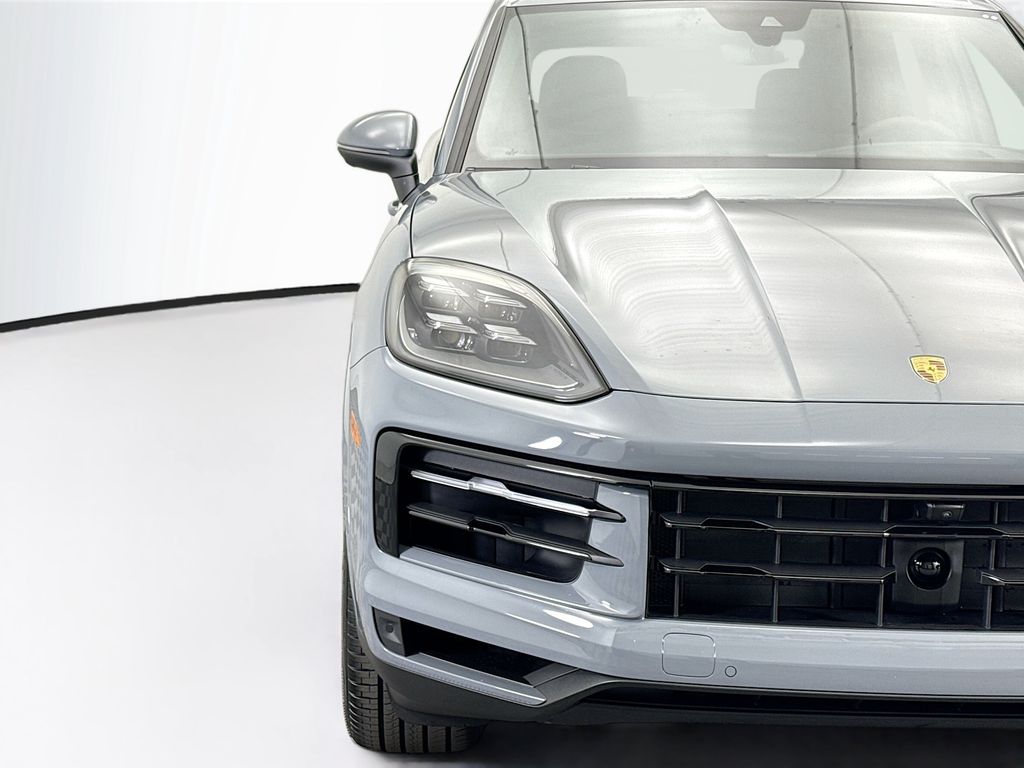 Thumbnail: 2026 Porsche Cayenne - 12