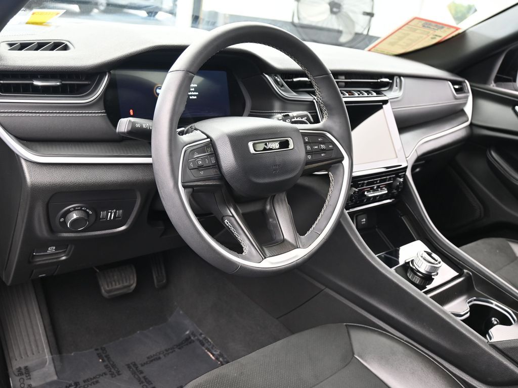 Used 2024 Bright White Clearcoat Jeep Altitude X image 13