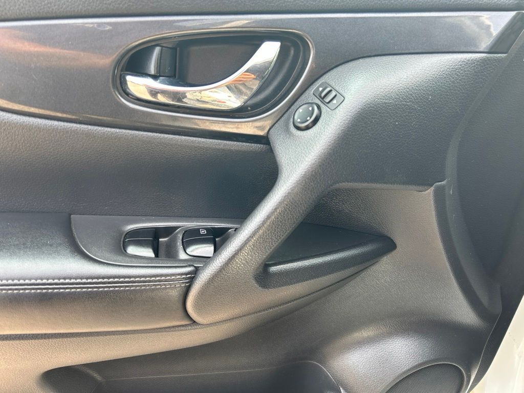 Used 2018 White Nissan SV image 15