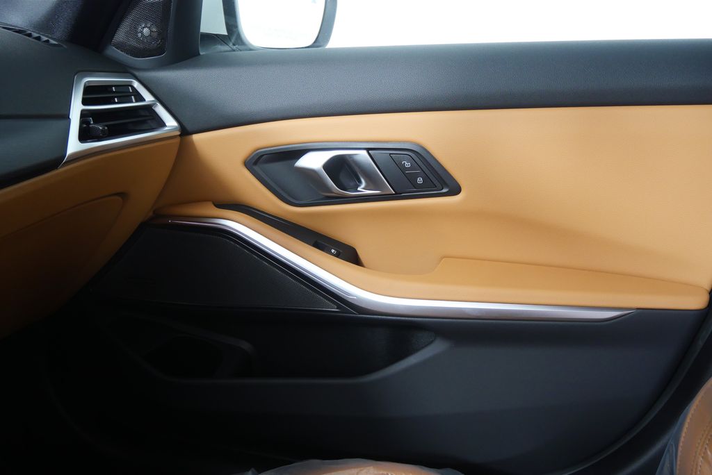 Thumbnail: 2026 BMW 3 Series - 23