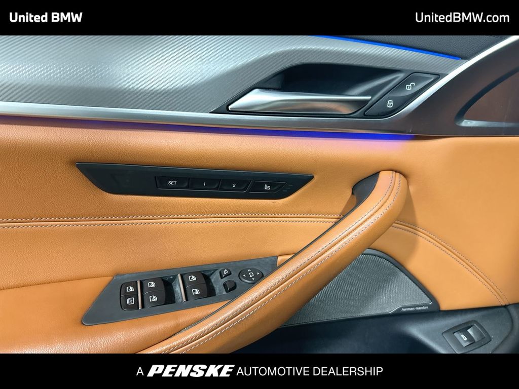 Thumbnail: 2020 BMW M5 - 11