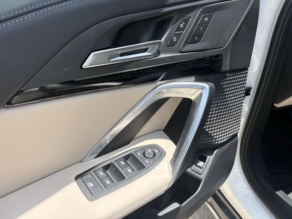 2025 BMW X1 xDrive28i - 10