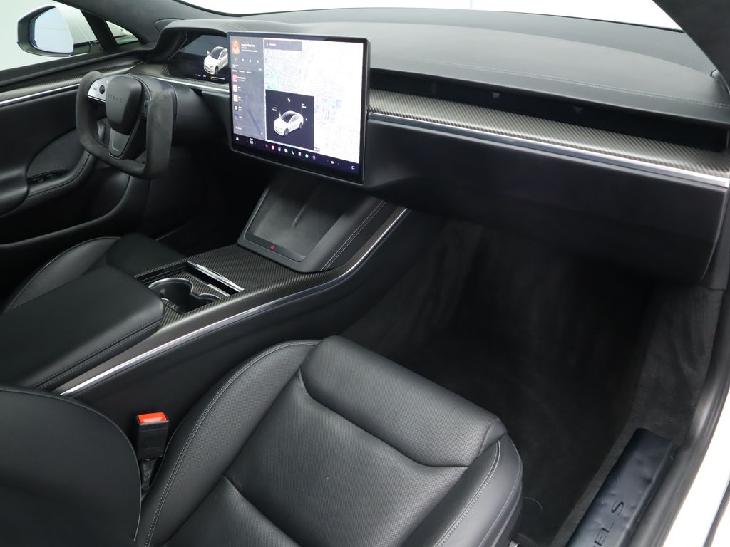 2022 Tesla Model S Plaid 18