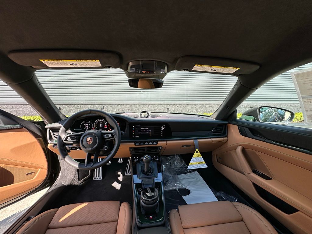 Thumbnail: 2026 Porsche 911 - 6