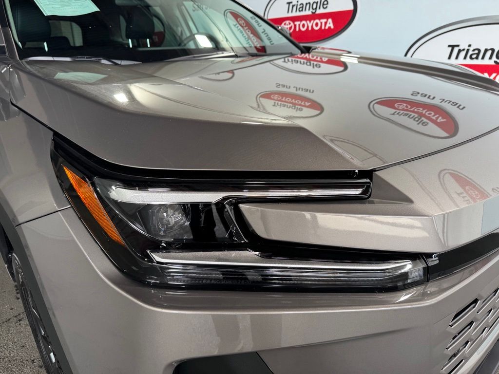 Thumbnail: 2026 Toyota RAV4 - 10