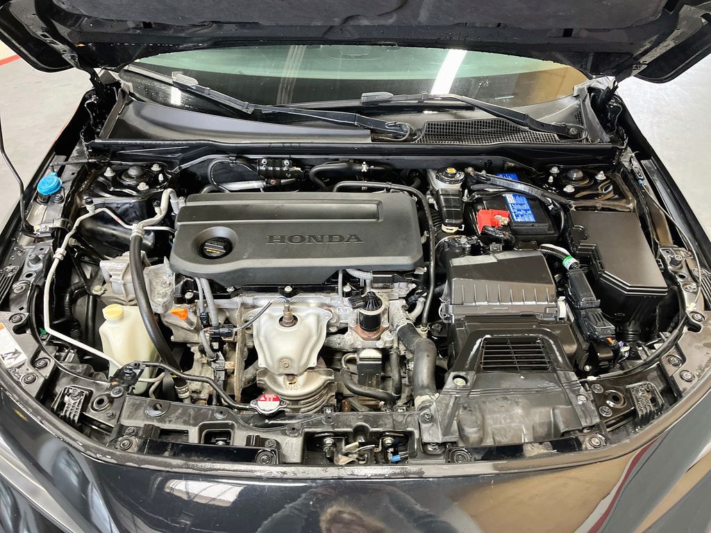 Used 2025 Black Honda LX image 28