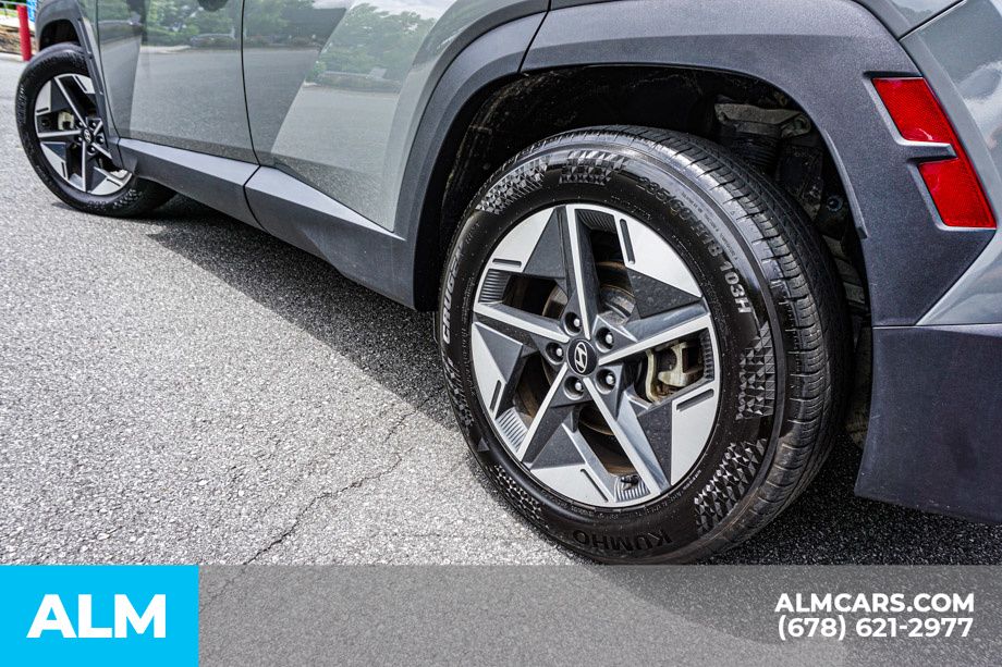 Used 2025 Gray Hyundai SEL image 16