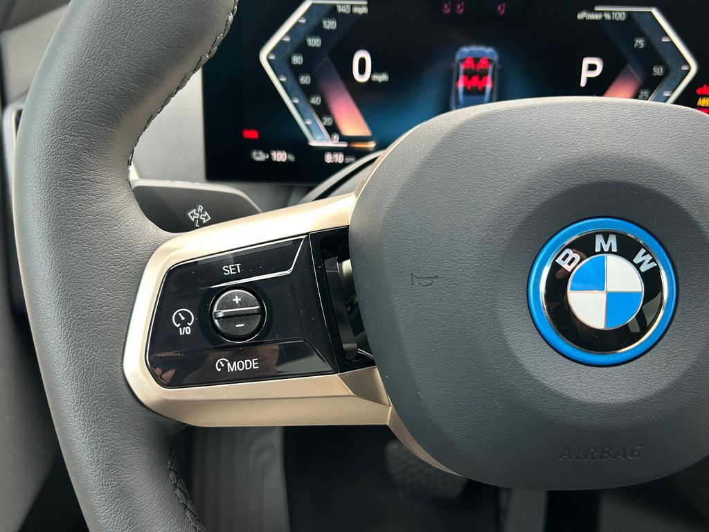 2025 BMW iX xDrive50 20