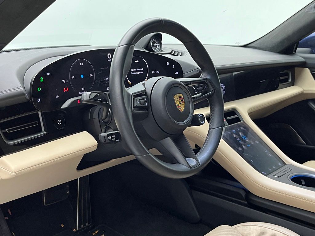 Thumbnail: 2021 Porsche Taycan - 4