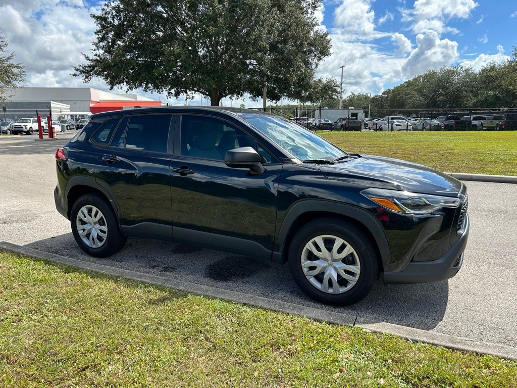 Thumbnail: 2022 Toyota Corolla Cross - 7