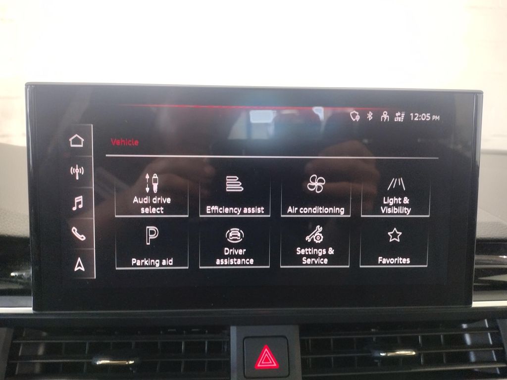 2022 Audi A4 45 S line Premium Plus