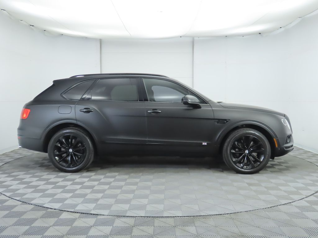 Thumbnail: 2019 Bentley Bentayga - 4