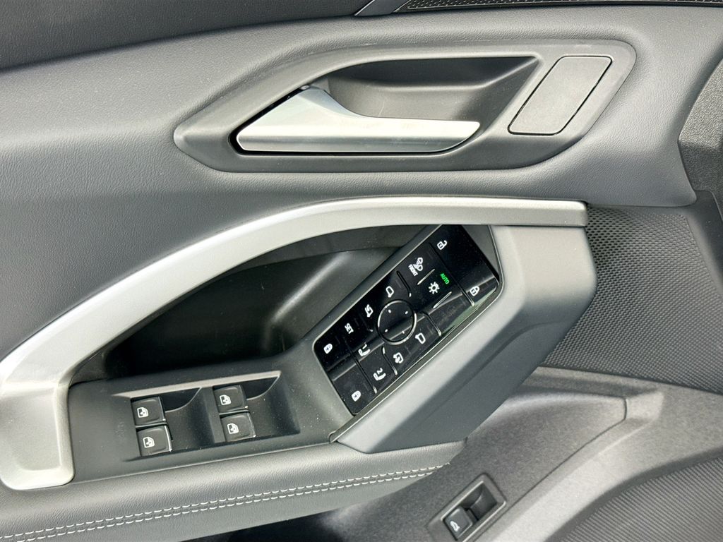 Thumbnail: 2026 Audi Q5 - 22