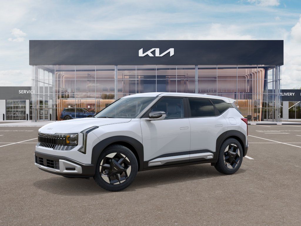 New 2027 White Kia S image 3