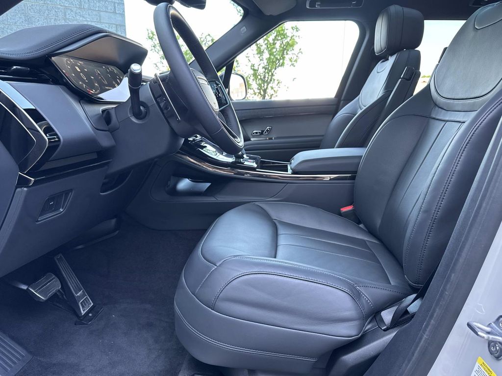 Certified Used 2025 Gray Land Rover Dynamic SE image 20