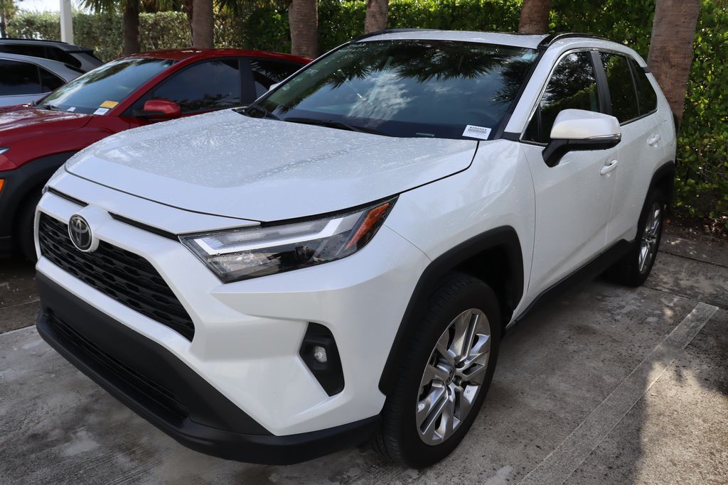2023 Toyota RAV4 XLE Premium 2