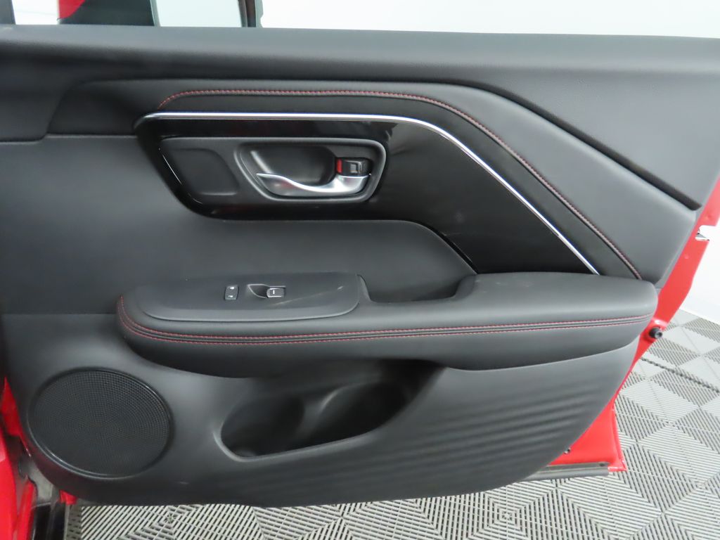 Thumbnail: 2025 Acura ADX - 27