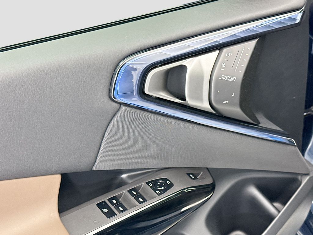 Thumbnail: 2026 BMW X3 - 22