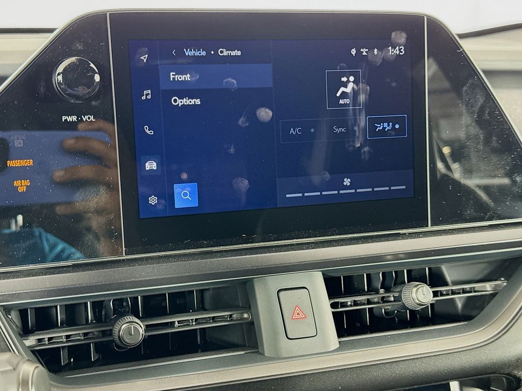 2025 Lexus UX 300h 14