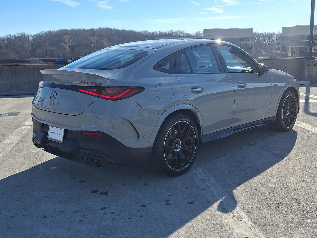 Thumbnail: 2025 Mercedes-Benz GLC - 8