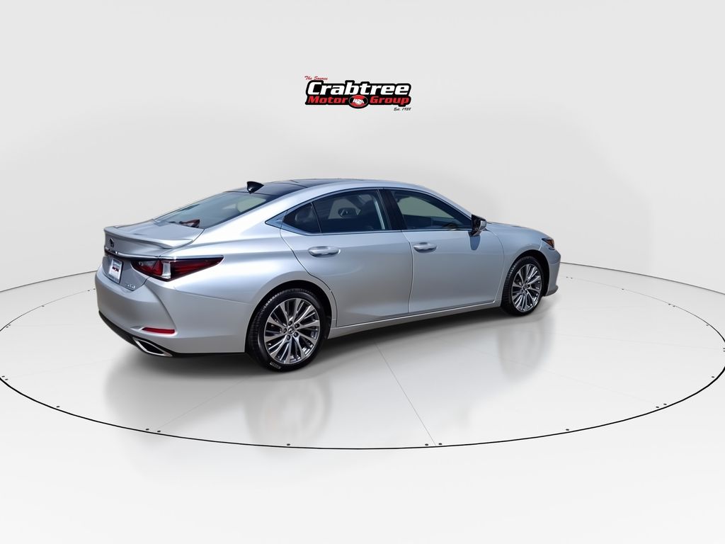 Used 2021 Lexus ES Sedan