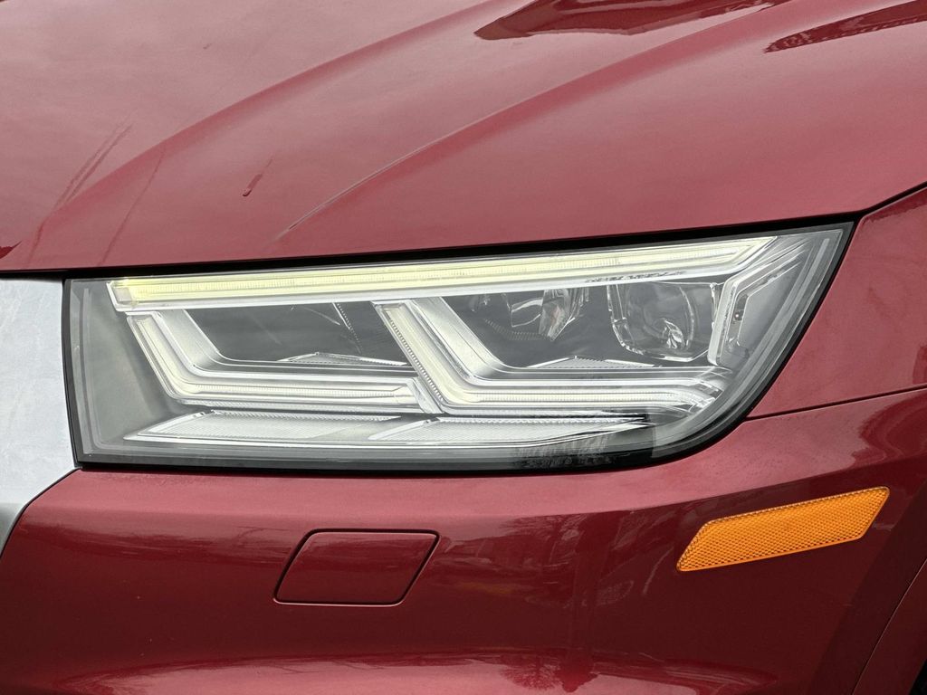 Thumbnail: 2019 Audi Q5 - 3