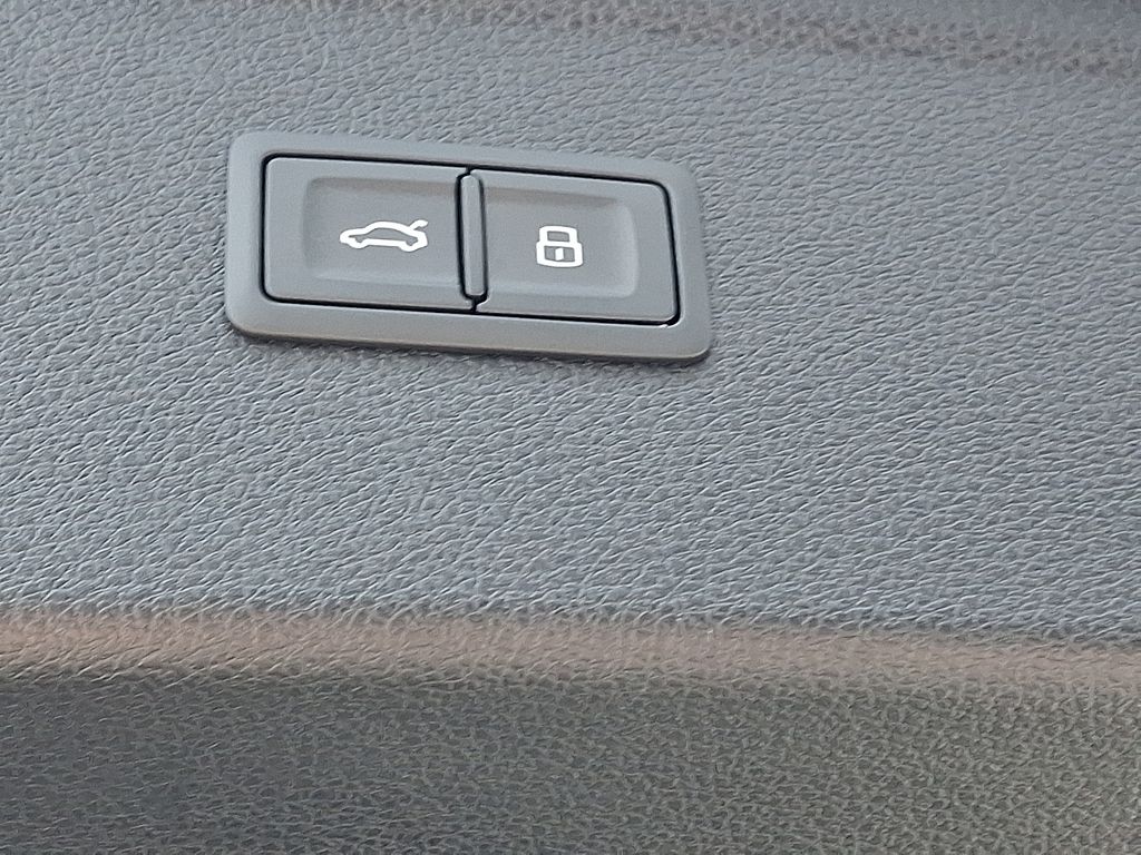 Thumbnail: 2024 Audi Q5 - 27