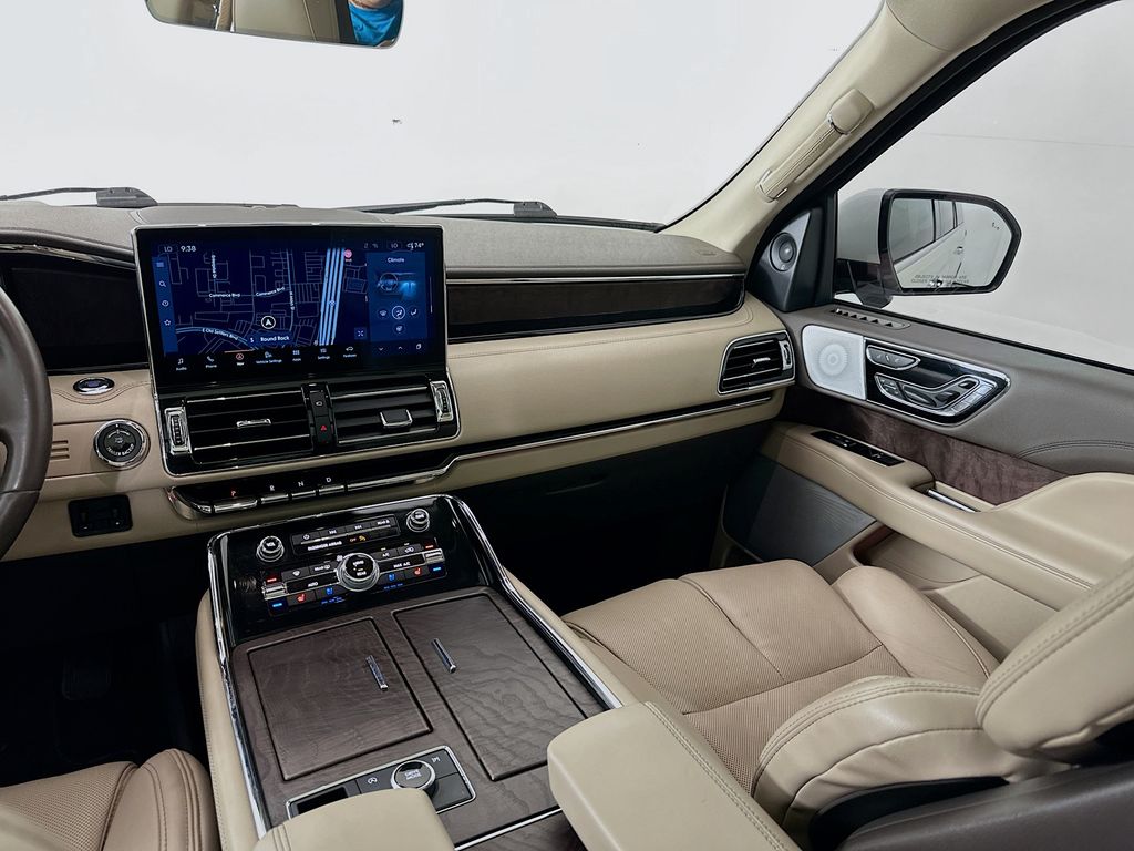 2022 Lincoln Navigator Reserve 25