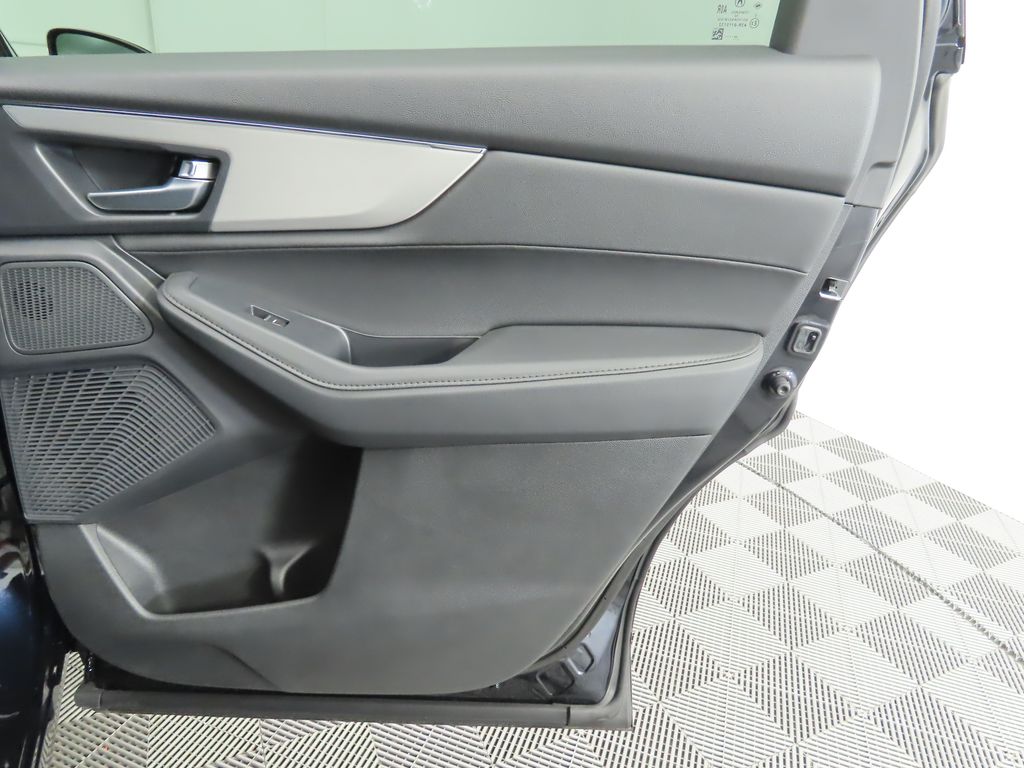 2025 Acura MDX Base 27