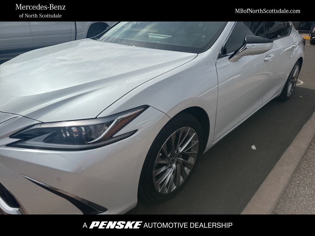 2022 Lexus ES 350 Luxury Hero Image
