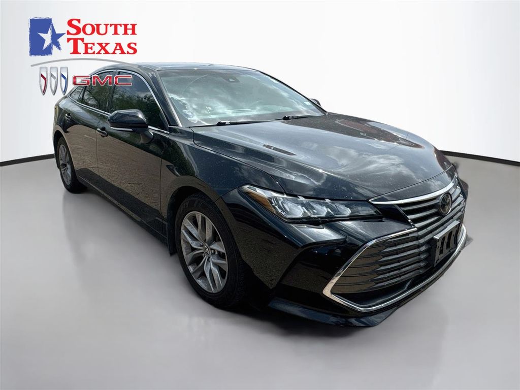 2022 Toyota Avalon XLE FWD
